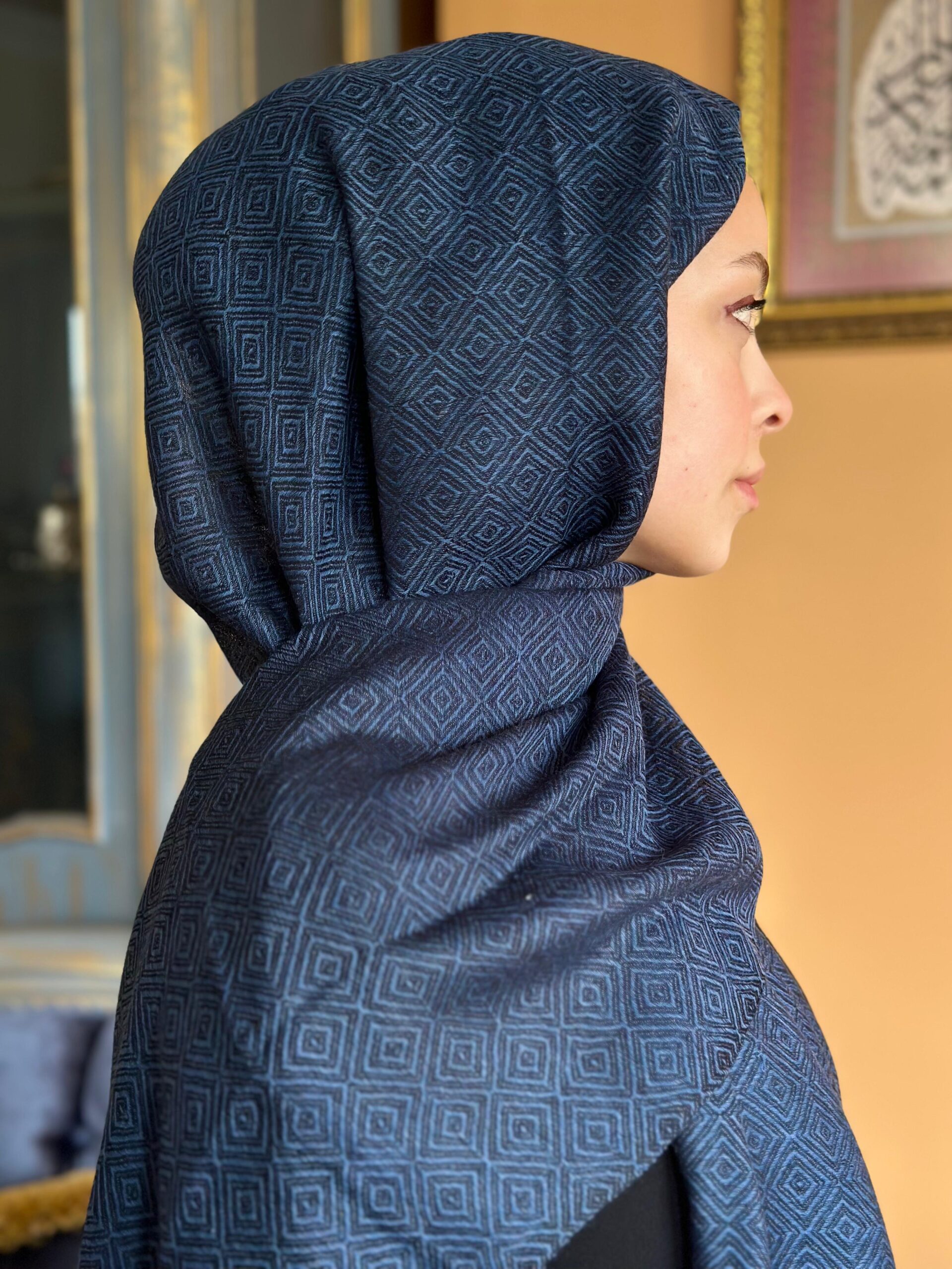 3c4382ae-9815-42d2-9336-4b0a9e061052 monogram yün ipek şal - Görsel 1