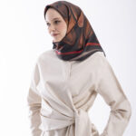 KEHRİBAR İPEK EŞARP